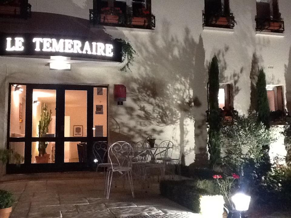 Hotel Le Temeraire シャロル エクステリア 写真